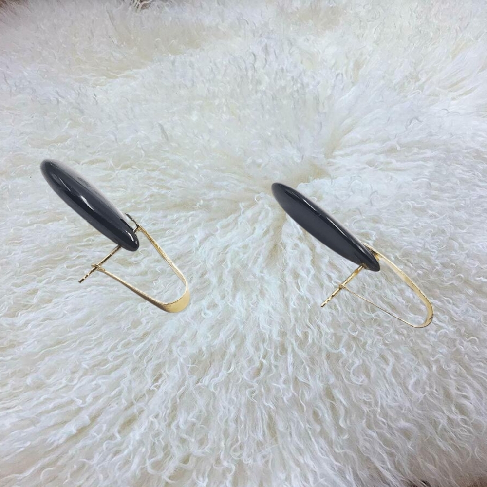 Black and Gold Tone Teardrop Earrings - Picture 3 of 5